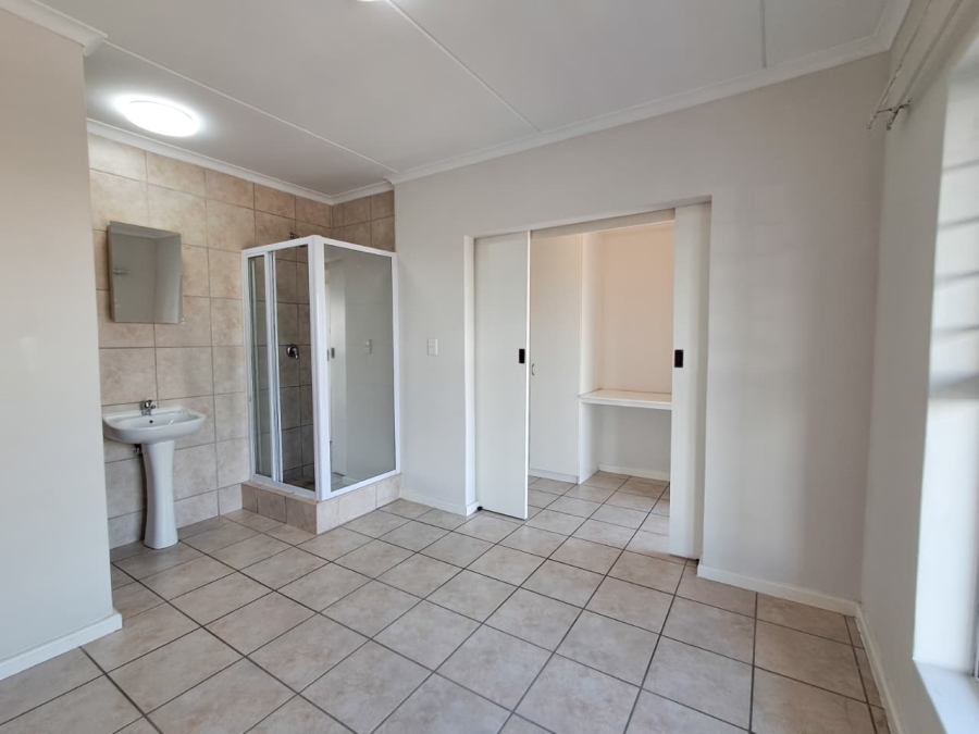 To Let 1 Bedroom Property for Rent in Vredekloof Western Cape